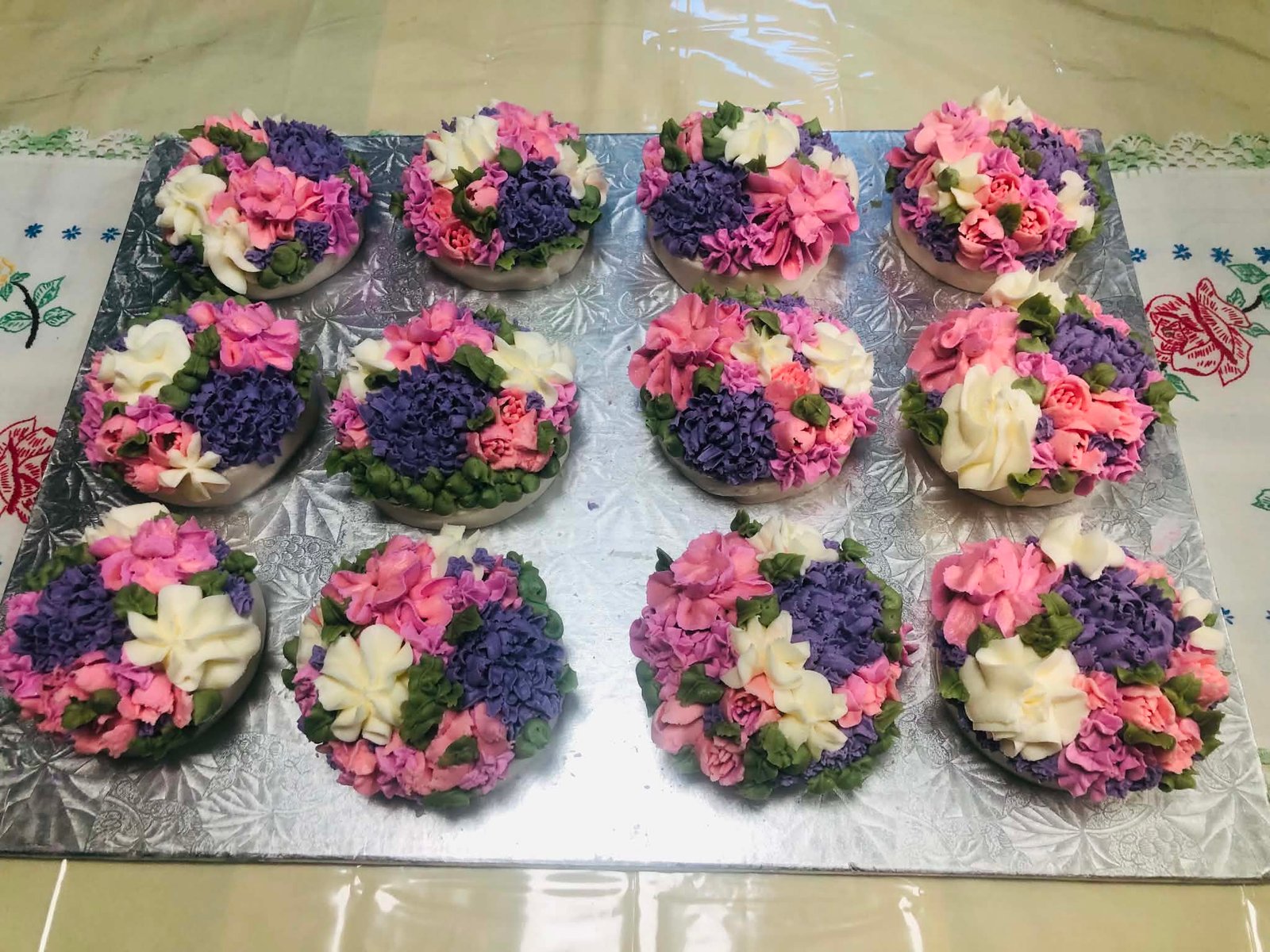 Buttercream Flower Cupcakes