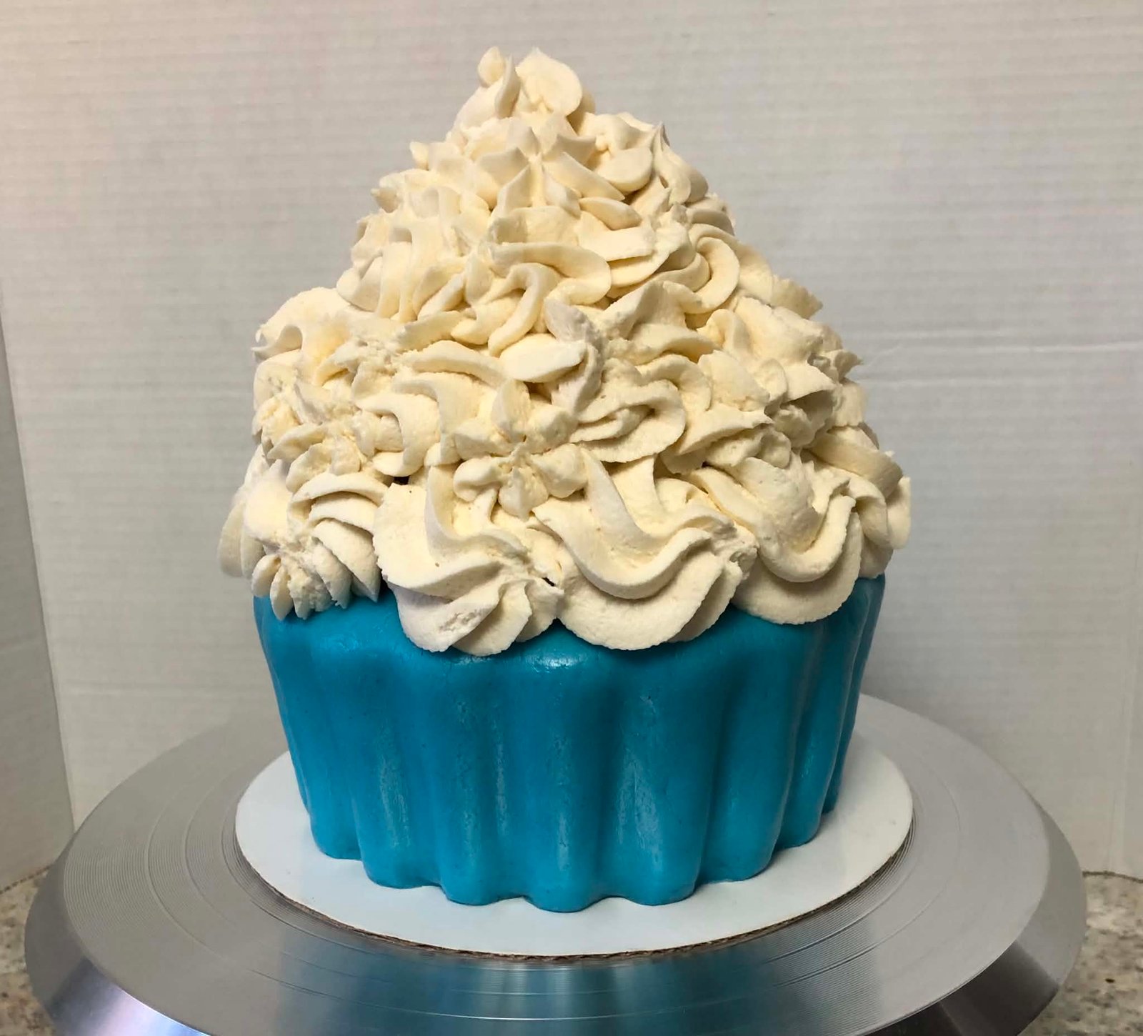 Giant Cupcake Cake